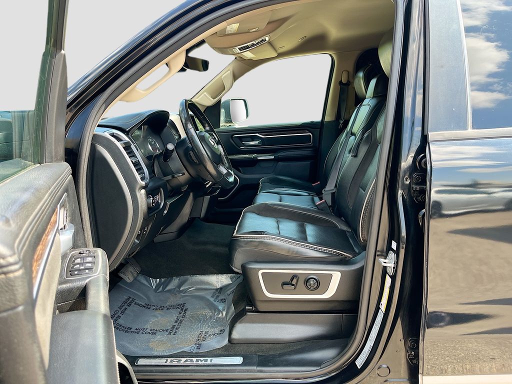 Used 2020 Black Ram Laramie image 21