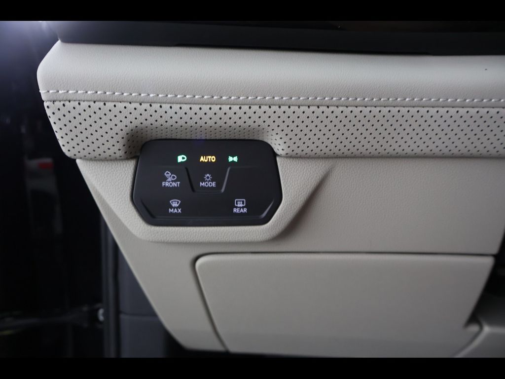 2026 Volkswagen Atlas SE - Photo 25