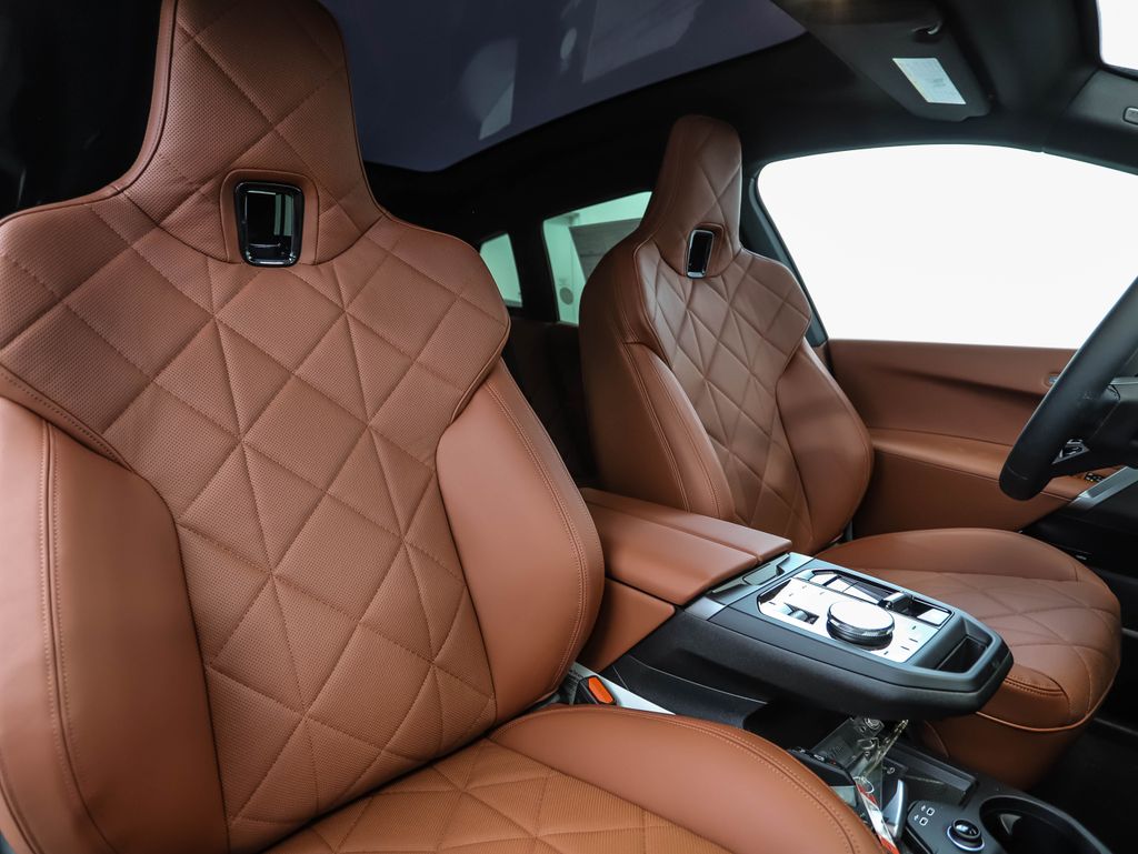 Thumbnail: 2026 BMW iX - 32