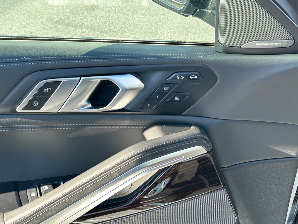 Thumbnail: 2026 BMW X6 - 12