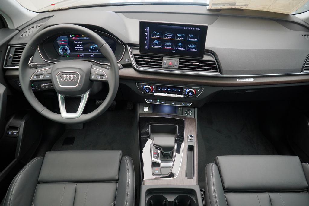 2024 Audi Q5 e  11