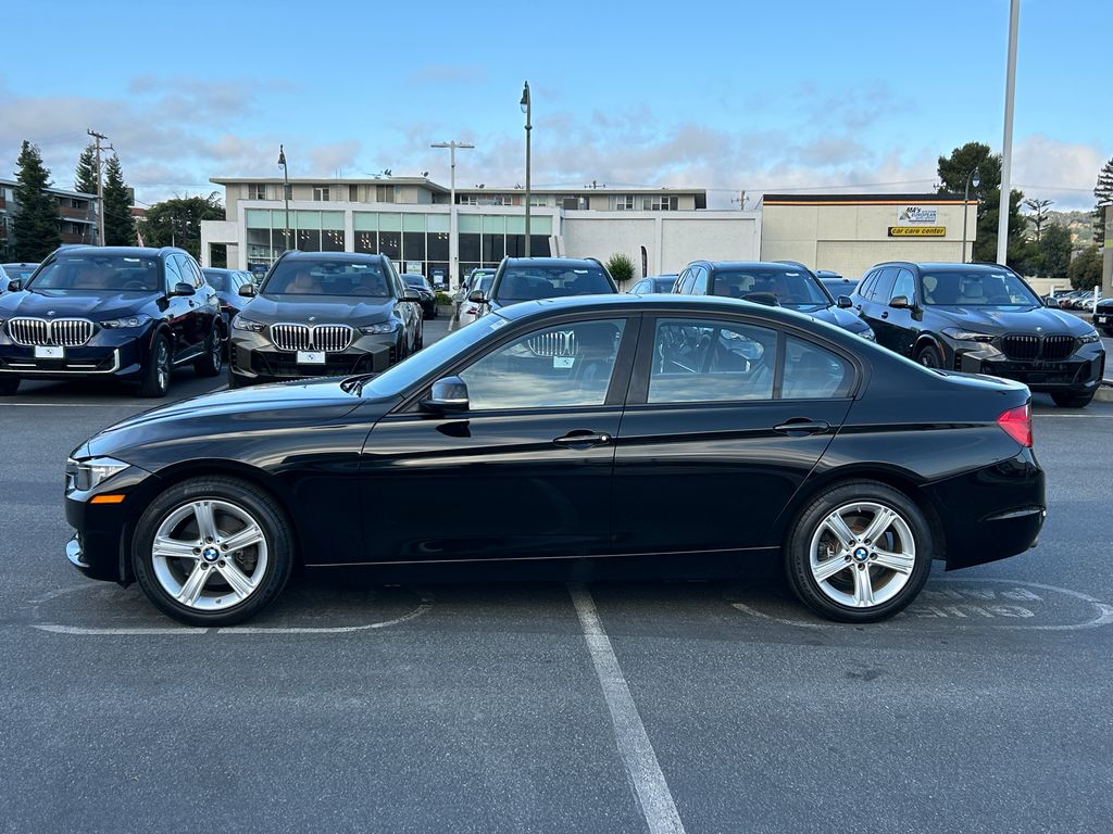 2013 BMW 3 Series 320i 2