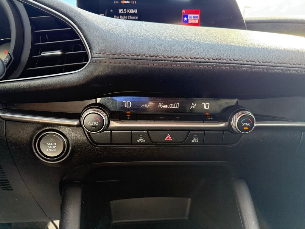 Thumbnail: 2022 Mazda Mazda3 - 18