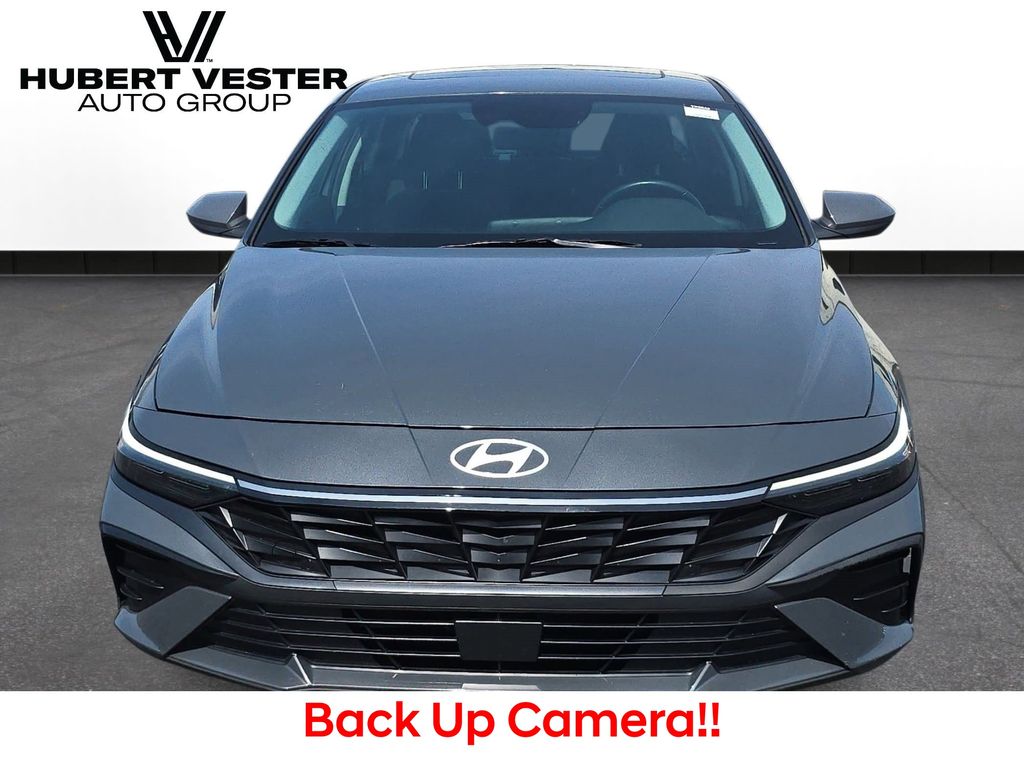 Used 2025 Hyundai Elantra Sedan