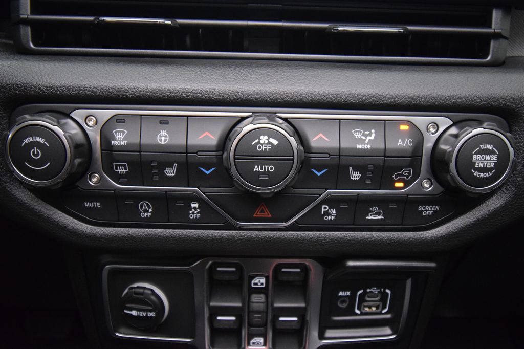 new 2026 Jeep Wrangler car, priced at $58,415