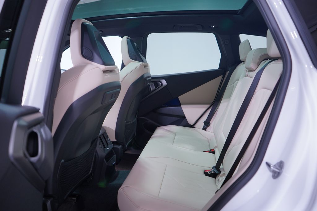 Thumbnail: 2026 BMW X3 - 9