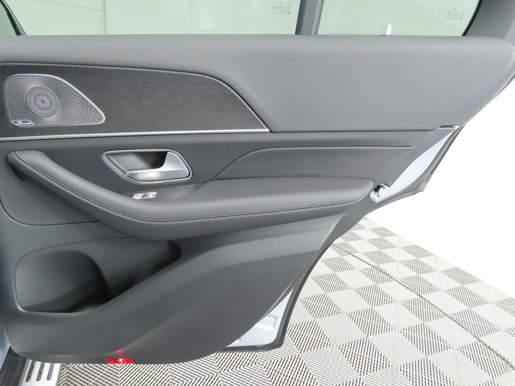 2025 Mercedes-Benz GLE 450 27