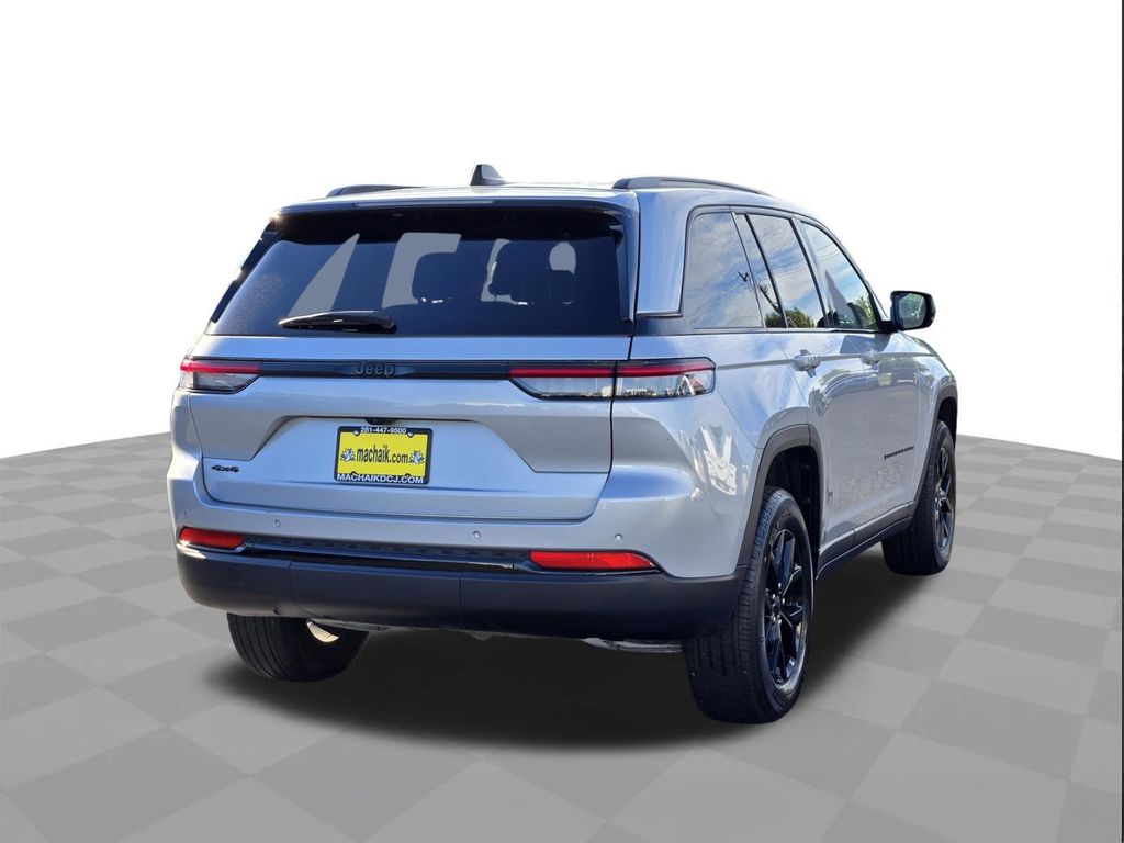 2024 Jeep Grand Cherokee Altitude X - 3