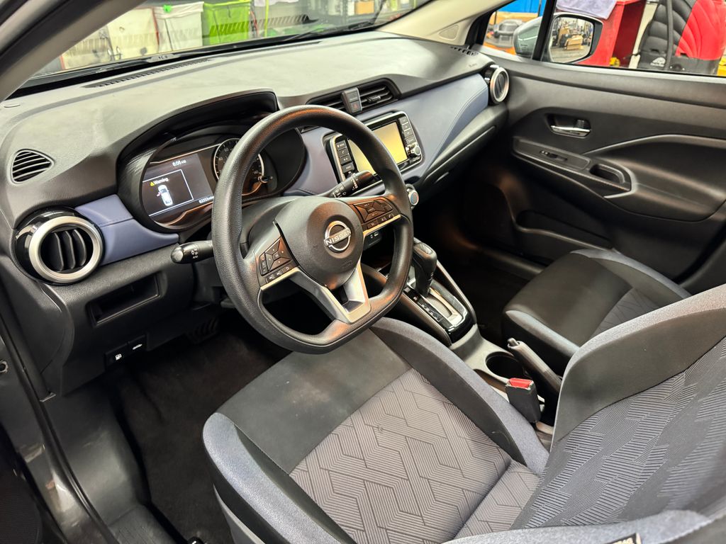 2023 Nissan Versa 1.6 SV