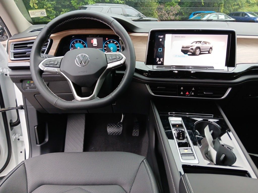 2024 Volkswagen Atlas 2.0T SE w/Technology 13