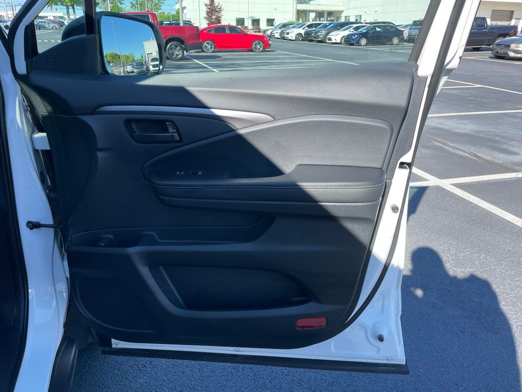 Thumbnail: 2025 Honda Passport - 29