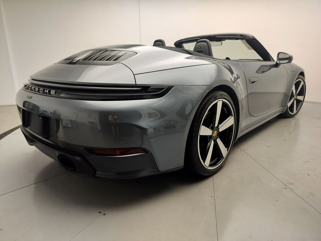 Thumbnail: 2025 Porsche 911 - 20
