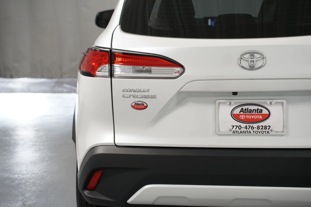 Thumbnail: 2025 Toyota Corolla Cross - 10