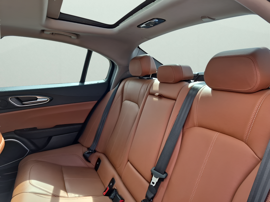 Used Car 2021 Alfa Romeo Giulia  For Sale Under $25,000 In Austin, Texas