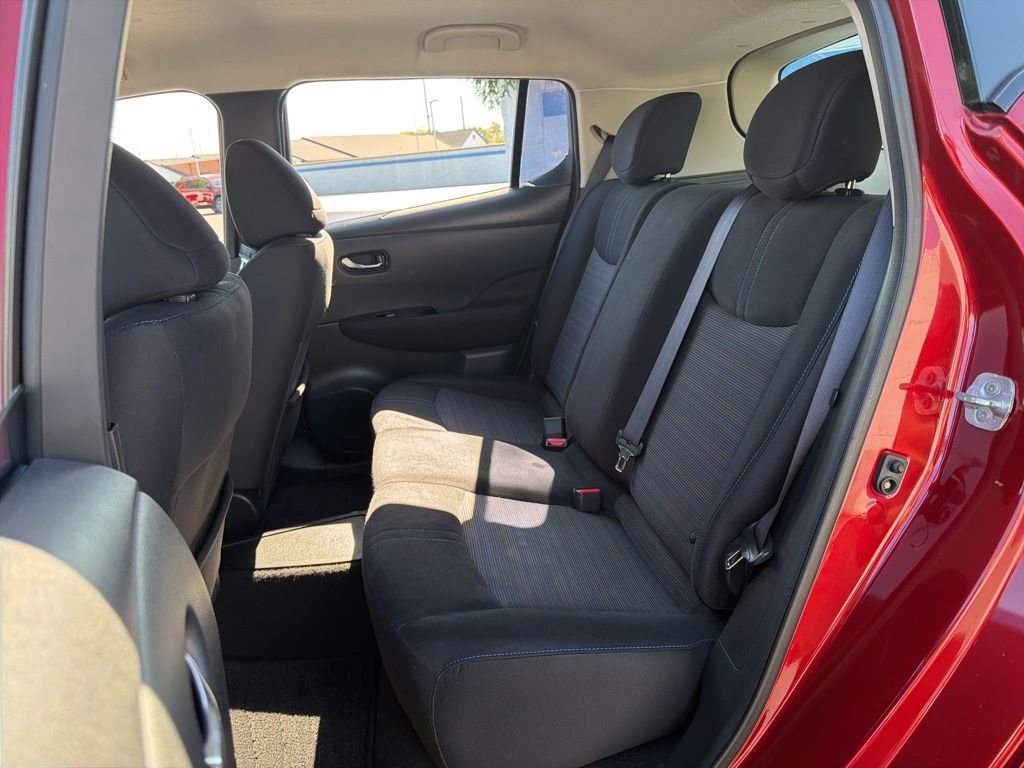 Thumbnail: 2018 Nissan Leaf - 20