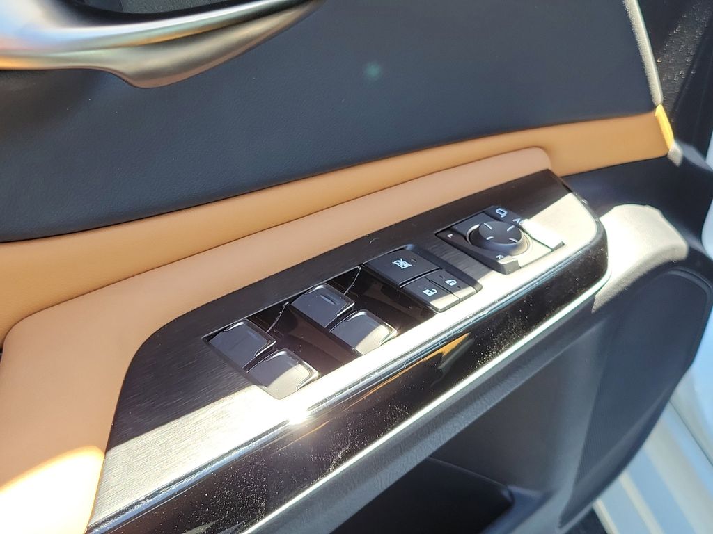 used 2025 Lexus ES car, priced at $42,500