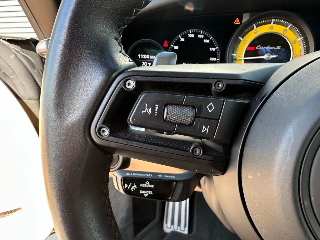 Thumbnail: 2023 Porsche 911 - 20