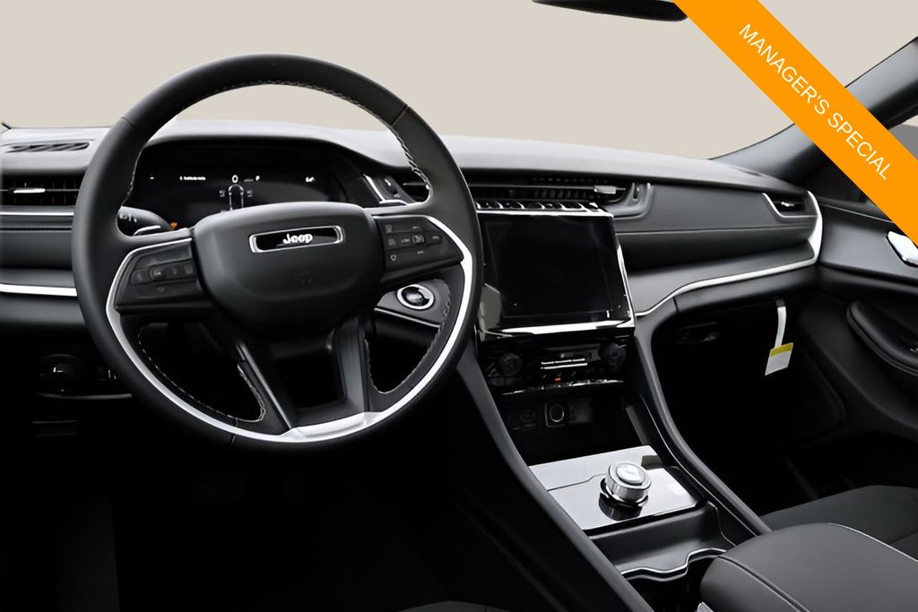 New Car 2025 Jeep Grand Cherokee L  Laredo X For Sale Under $40,000 In Austin, Texas
