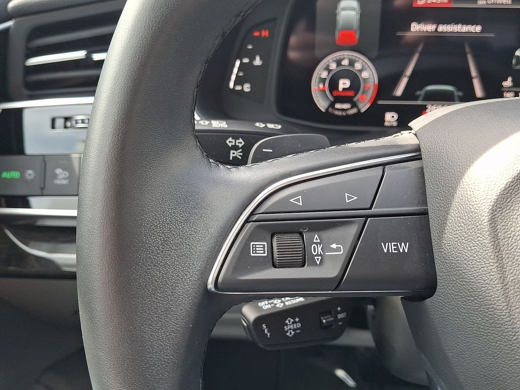 Thumbnail: 2022 Audi Q7 - 22