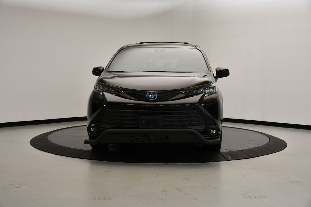 2023 Toyota Sienna XSE 8