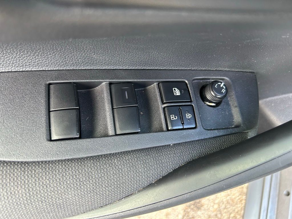 Thumbnail: 2025 Toyota Corolla - 16