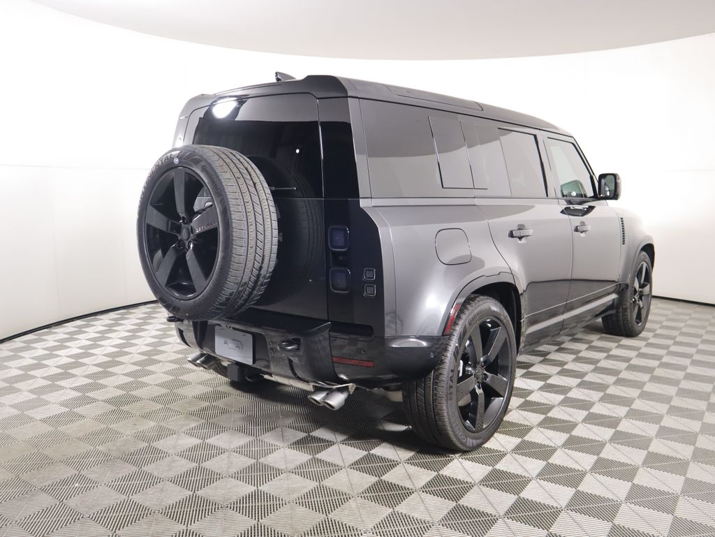 Thumbnail: 2026 Land Rover Defender - 5