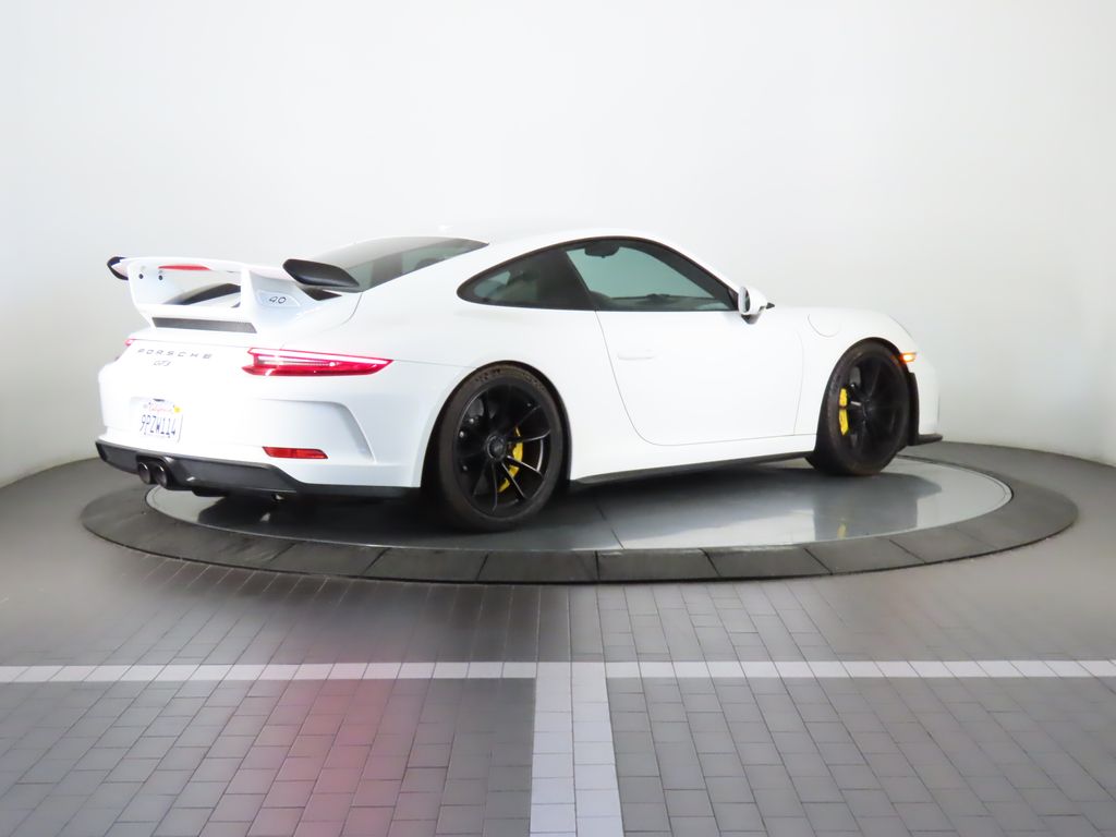 Thumbnail: 2018 Porsche 911 - 7