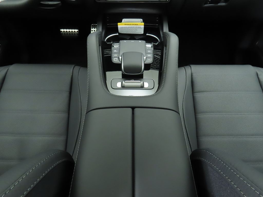 2025 Mercedes-Benz GLS 450 4MATIC 16
