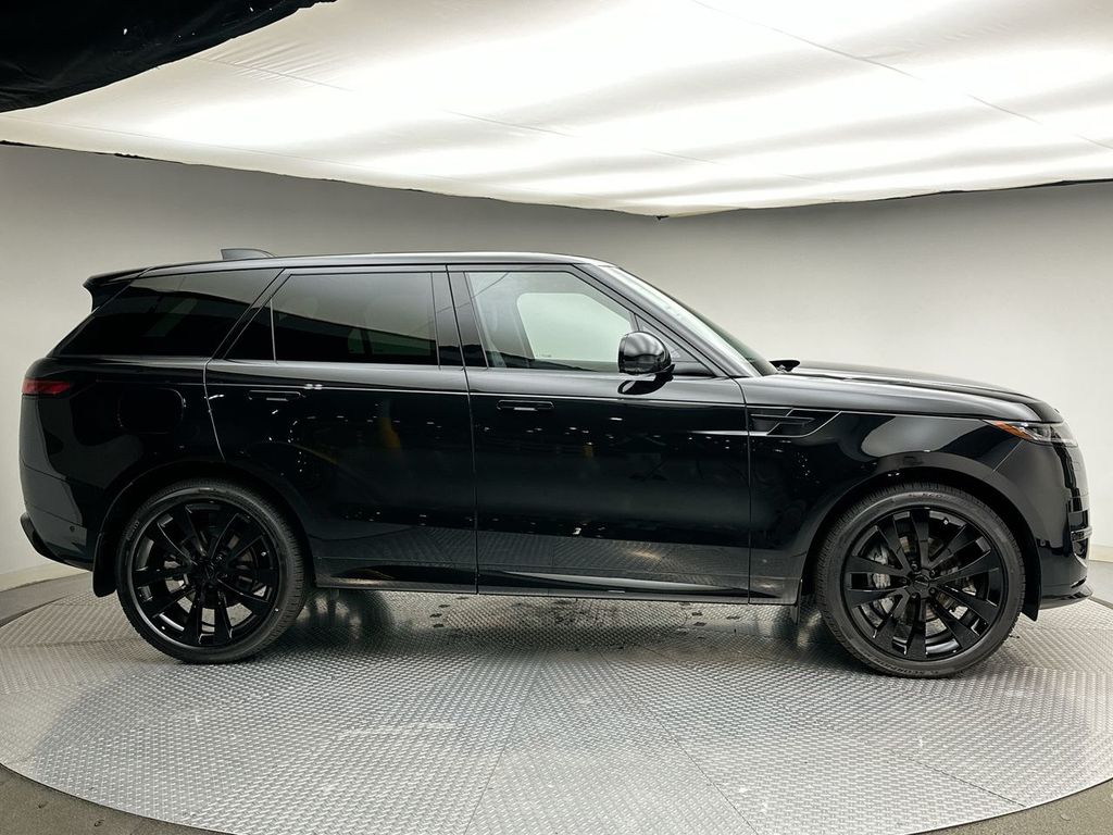 Thumbnail: 2026 Land Rover Range Rover Sport - 4