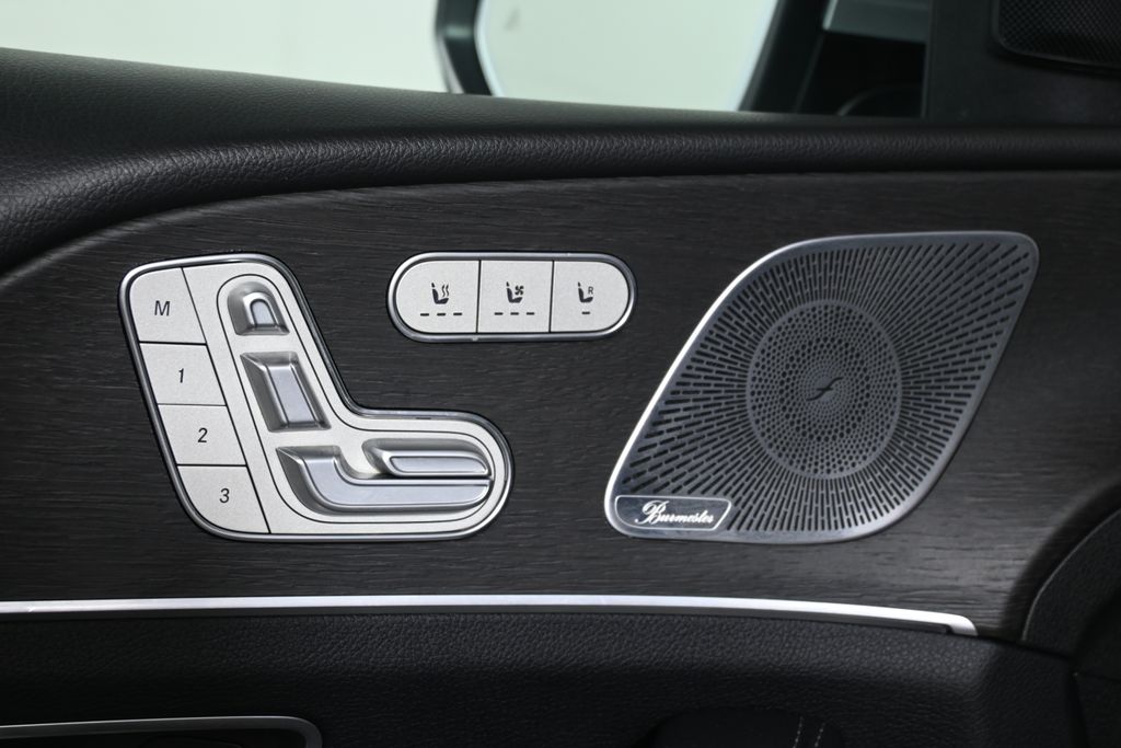 Thumbnail: 2021 Mercedes-Benz GLS - 31