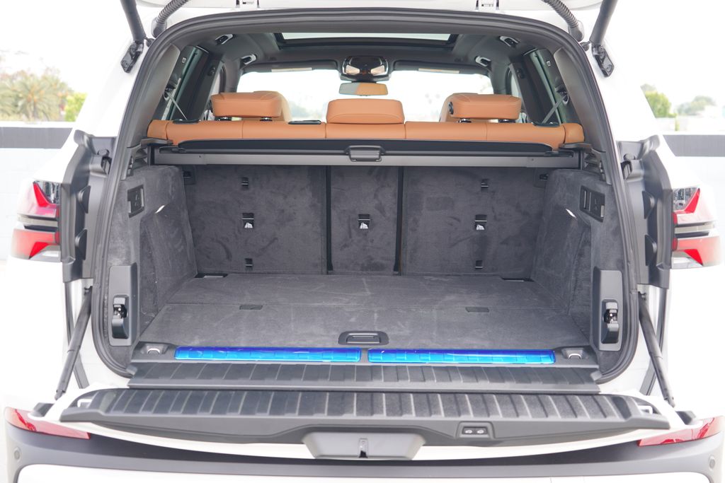 Thumbnail: 2026 BMW X5 - 20
