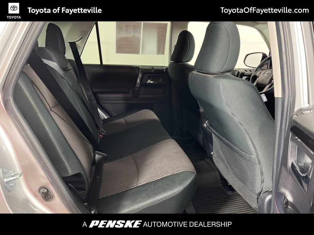 Thumbnail: 2020 Toyota 4Runner - 8