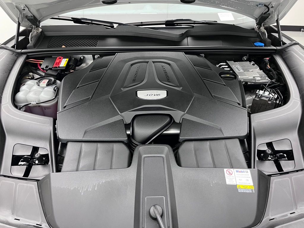 2022 Porsche   29