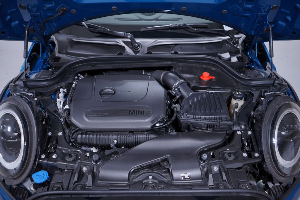 Thumbnail: 2023 MINI Cooper - 21