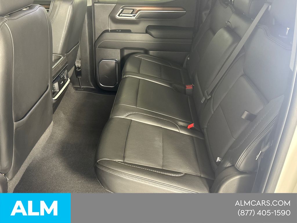 Used 2024 White GMC Denali image 23