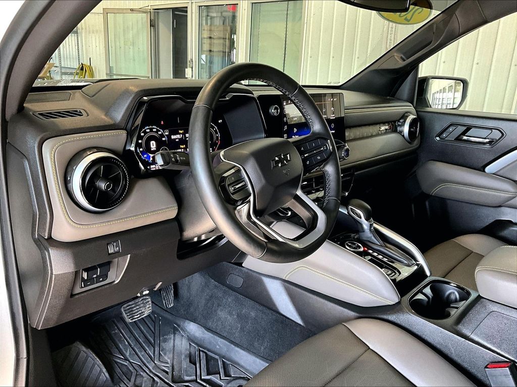 2023 Chevrolet Colorado — photo 8