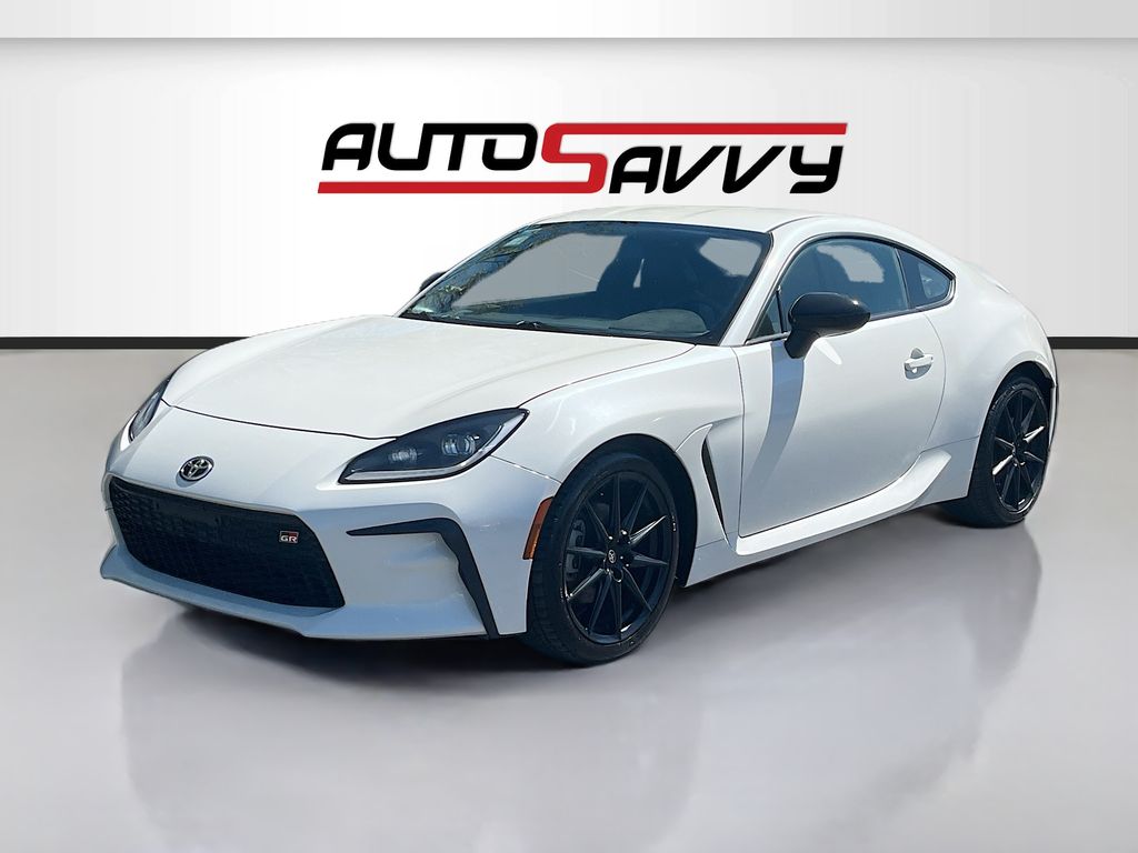 Used 2023 Beige Toyota Premium image 3
