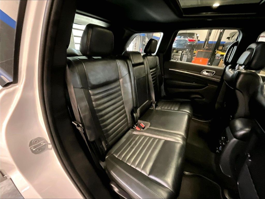 2020 Jeep Grand Cherokee — photo 16