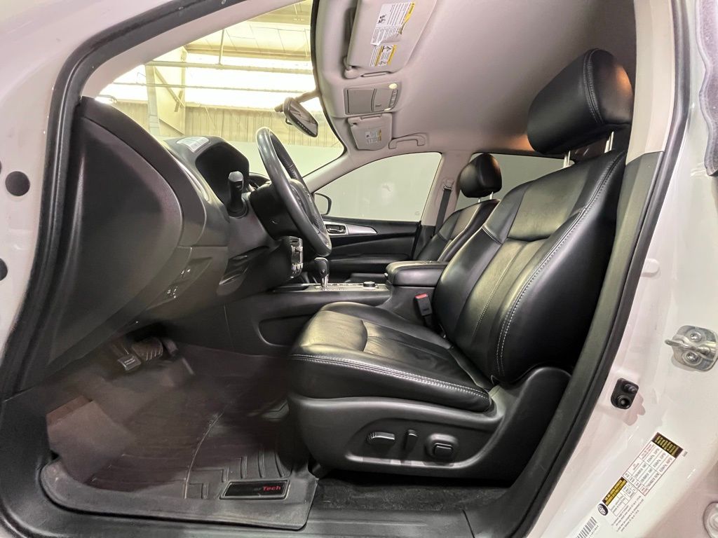 2018 Nissan Pathfinder SL