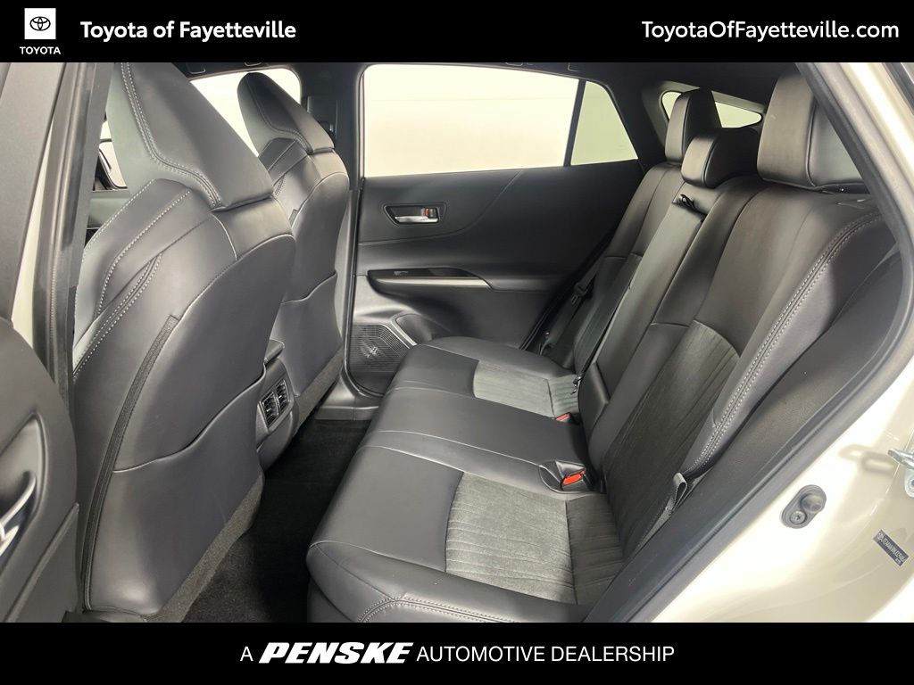 Thumbnail: 2021 Toyota Venza - 24