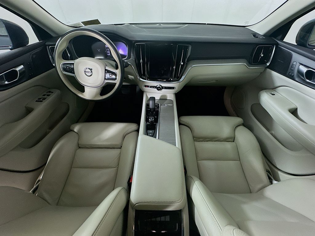 Used 2023 Blue Volvo Ultimate image 10