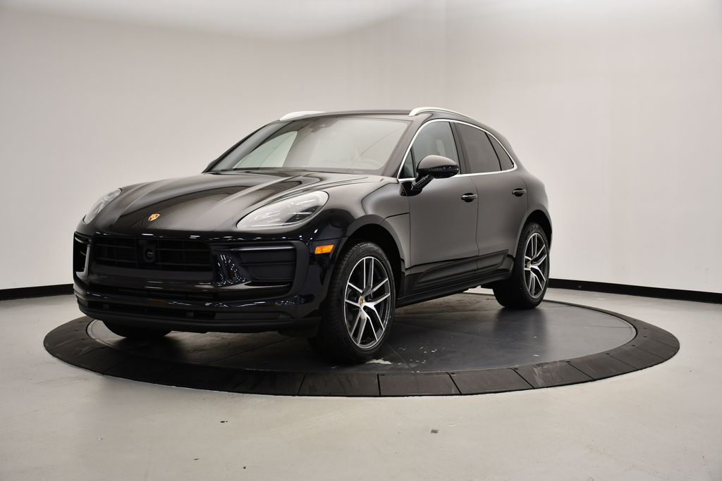 Thumbnail: 2025 Porsche Macan - 1
