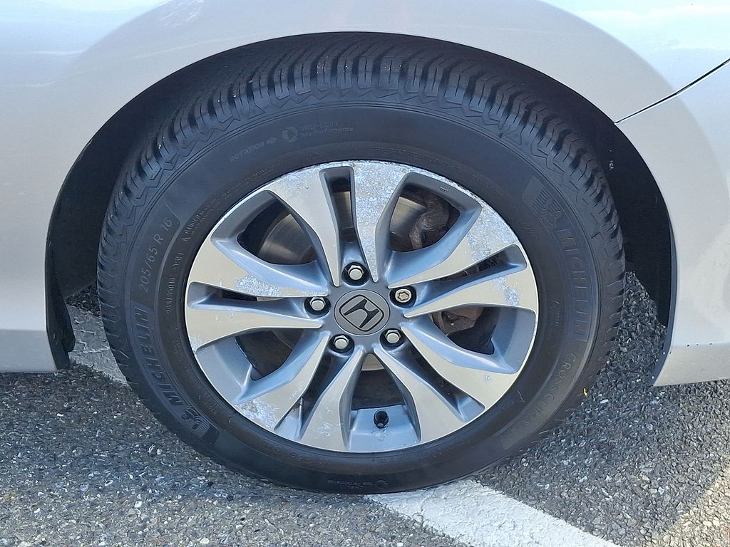 Thumbnail: 2015 Honda Accord - 8