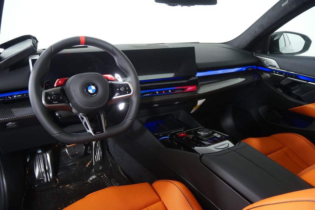 Thumbnail: 2027 BMW M5 - 16