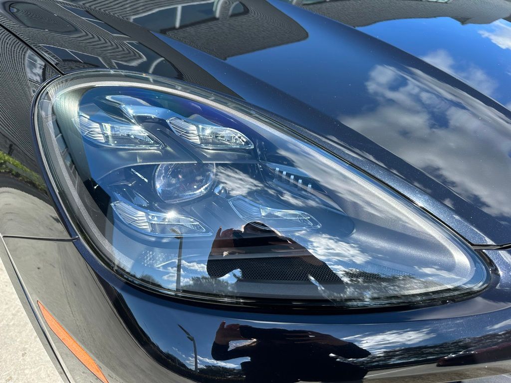 Thumbnail: 2022 Porsche Cayenne - 13