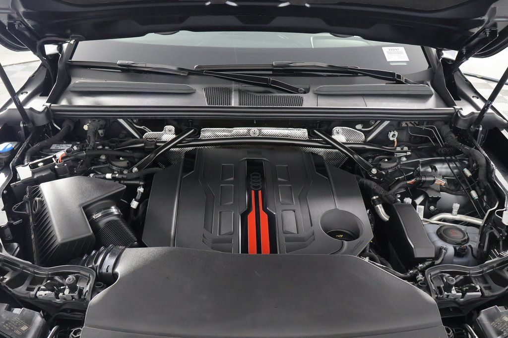 Thumbnail: 2026 Audi SQ5 - 9