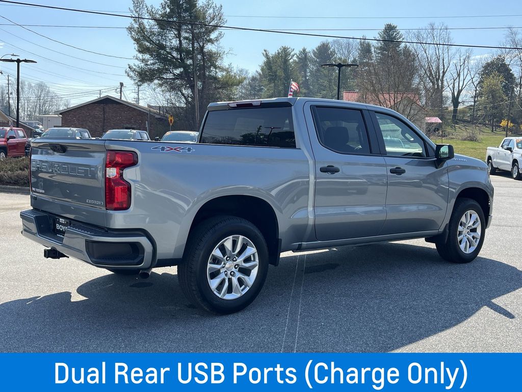 2025 Chevrolet Silverado 1500 Custom photo