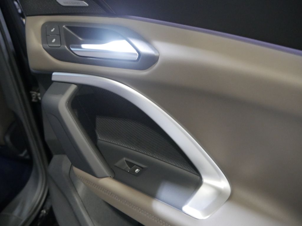 Thumbnail: 2025 Audi Q5 - 30