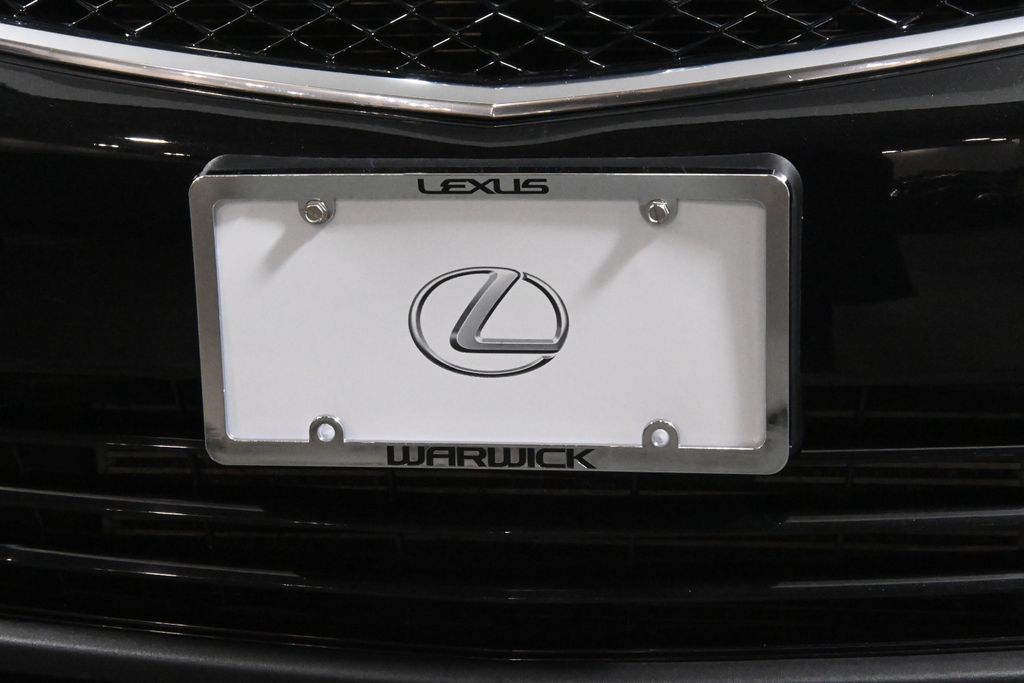 Thumbnail: 2023 Cadillac XT5 - 15