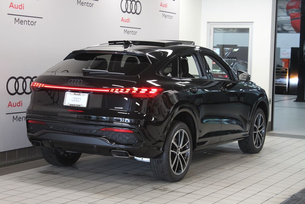 Thumbnail: 2026 Audi Q5 - 6